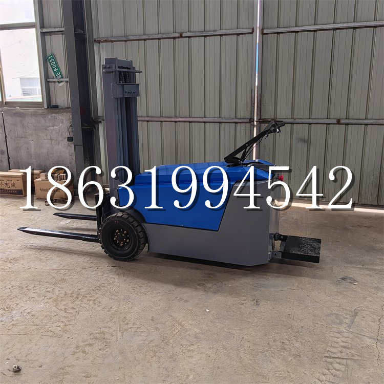 古塔区全电动叉车插腿式堆高车液压装卸车1.5吨升高小型站驾式铲车